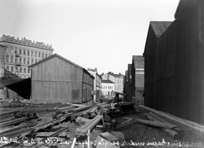 Helsinki 1898, Laivasillankatu. Makasiinilaituri. Eteläranta 2, 6, 8. - N1231 (hkm.HKMS000005-km0000mhzb)