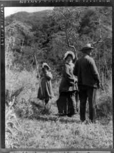 Helena Modjeska, in Modjeska Canyon, Calif., with man and girl LCCN2002698083 photo