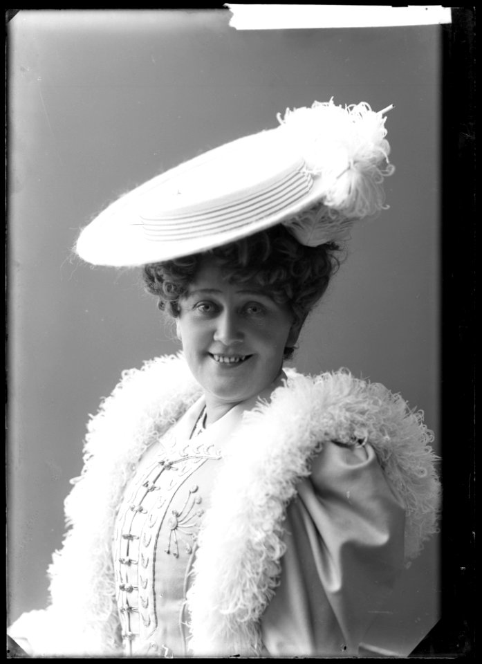 Helfrid Lambert, actor, portrait 1905 - SMV - GL013