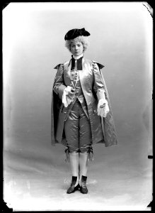 Helga Dahl, rollporträtt - SMV - GD001