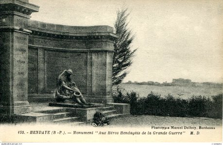 Hendaye - Monument aux morts 4