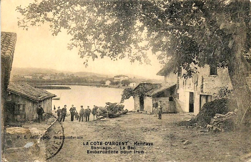 Hendaye - Place du Débarcadère 4