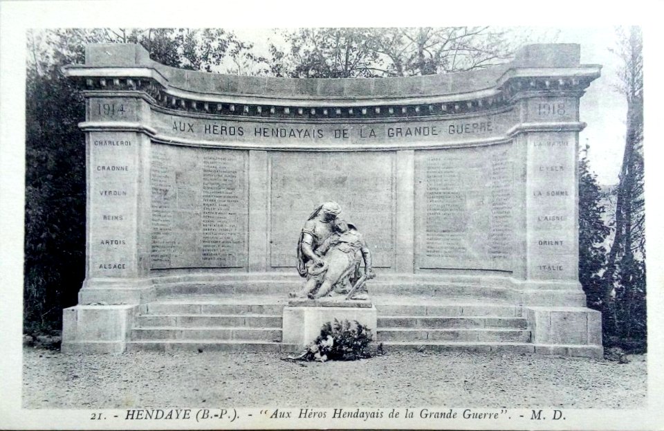 Hendaye - Monument aux morts 1