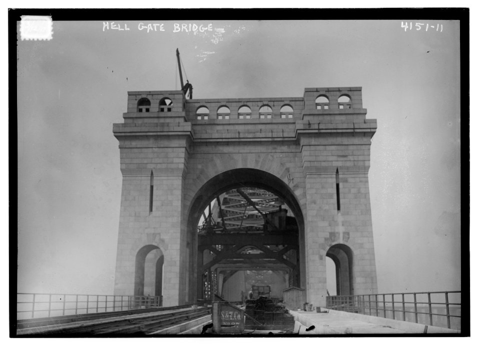 Hell Gate Bridge LCCN2014704119