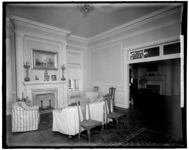 HENDERSON'S CASTLE LCCN2016861868