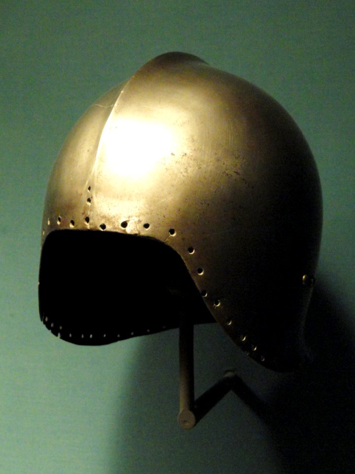 Helmet (sallet), probably Italy, 1480-1490 - Nelson-Atkins Museum of Art - DSC08581