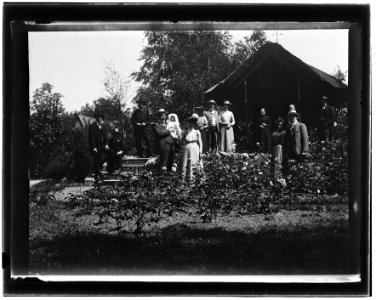 Hendrik Olie, Henry Daam, Miep Daam-Olie, Frits Olie, Christina (Stijntje) Jacob Olie (max res)