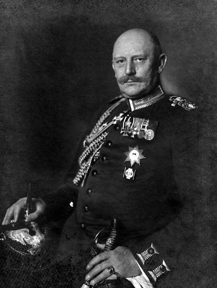 Helmuth von Moltke by Nicola Perscheid c1910