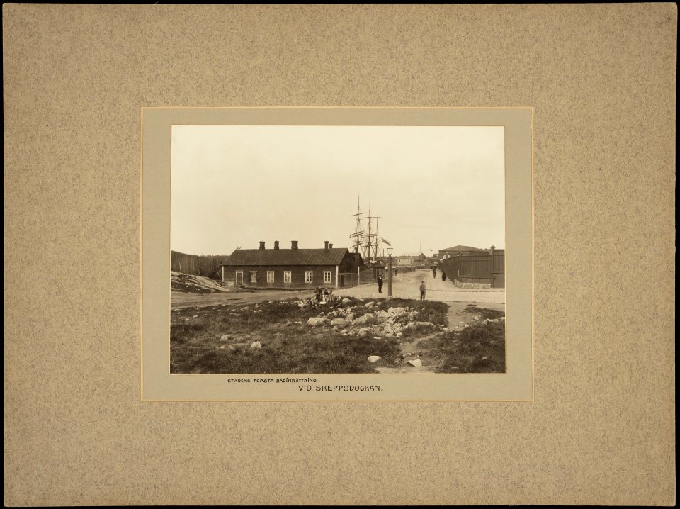 Helsinki 1892, Hietalahdenranta 1, 3, 5. Punavuorenkatu 23. Telakkakatu. Hietalahden laituri. Telakanpuistikko. - G16256 (hkm.HKMS000005-km0000m9vq)