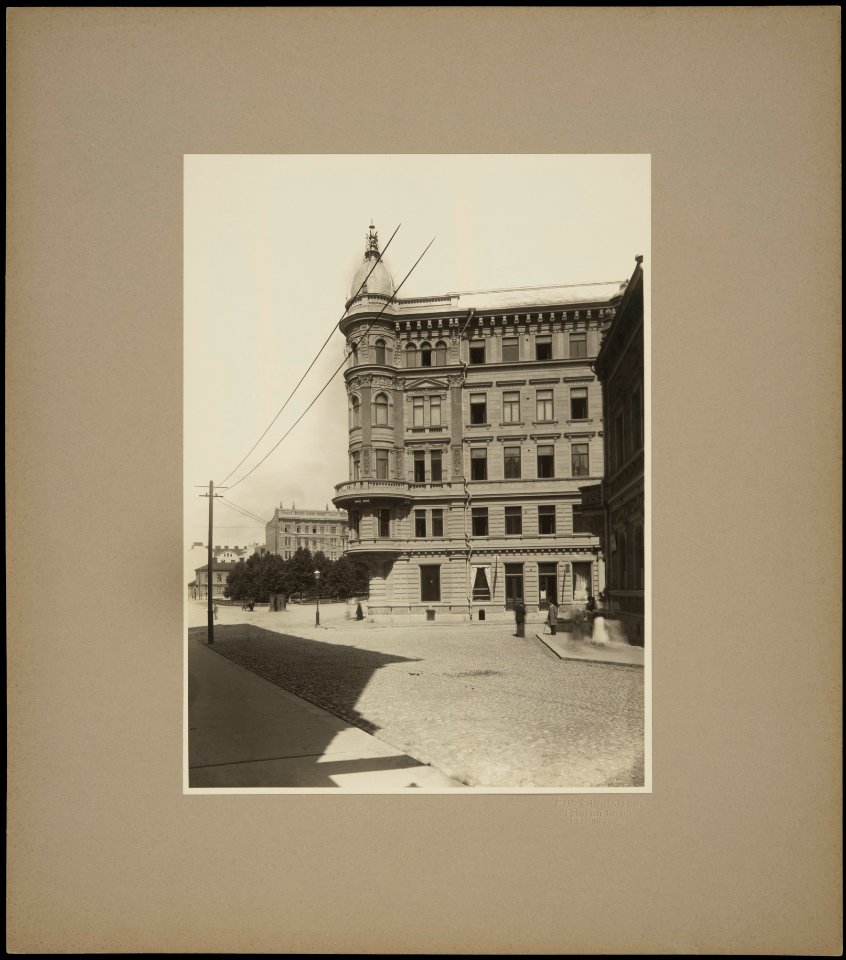 Helsinki 1892, Pieni Roobertinkatu 13, 16. Yrjönkatu 3, 4. Erottajankatu 1. Uudenmaankatu 1, 3, 5, 3-1. Kolmikulma. - G16236 (hkm.HKMS000005-km0000m9g8)