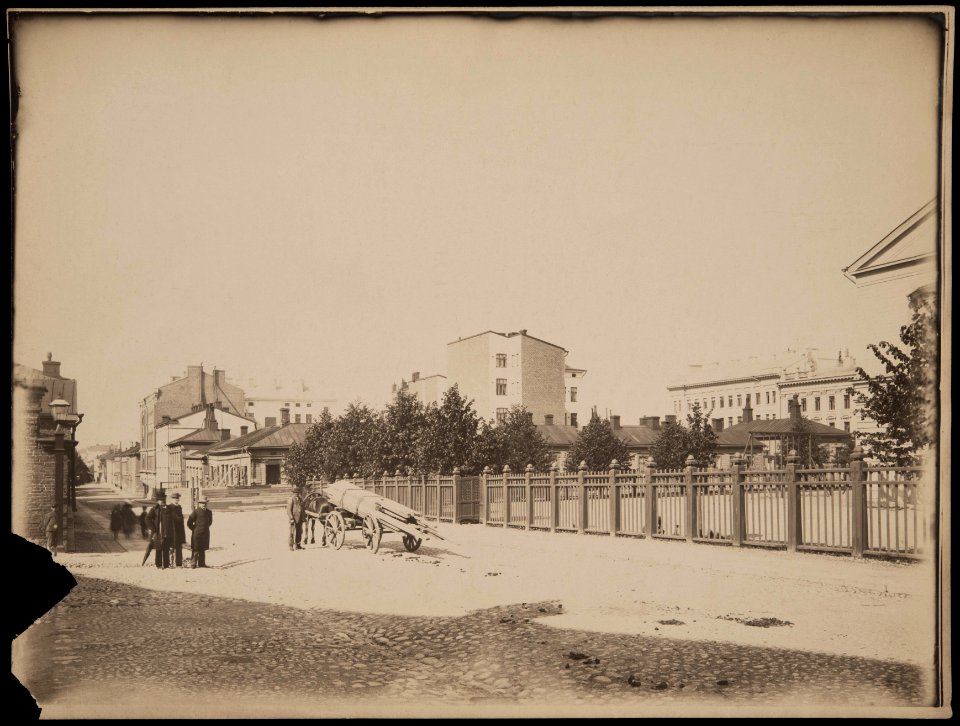 Helsinki 1894, Fabianinkatu 1, 3, 5, 7, 9. Bernhardinkatu 3, 5, 6, 7. Unioninkatu 3, 5. - G16138 (hkm.HKMS000005-km0000m8je)