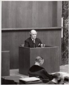 Henri C. Pieck on the witness stand during the Doctors' Trial