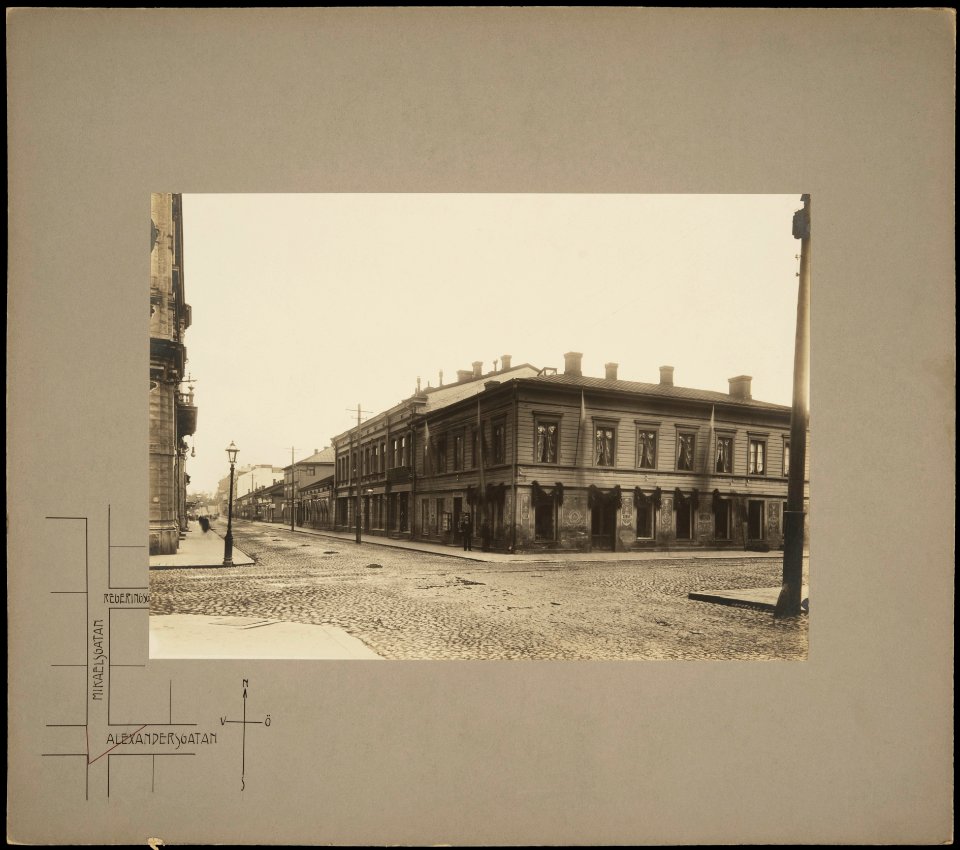 Helsinki 1897, Aleksanterinkatu 13, 15. Mikonkatu 5, 7, 9, 11. - G16192 - hkm.HKMS000005-km0000m8zz