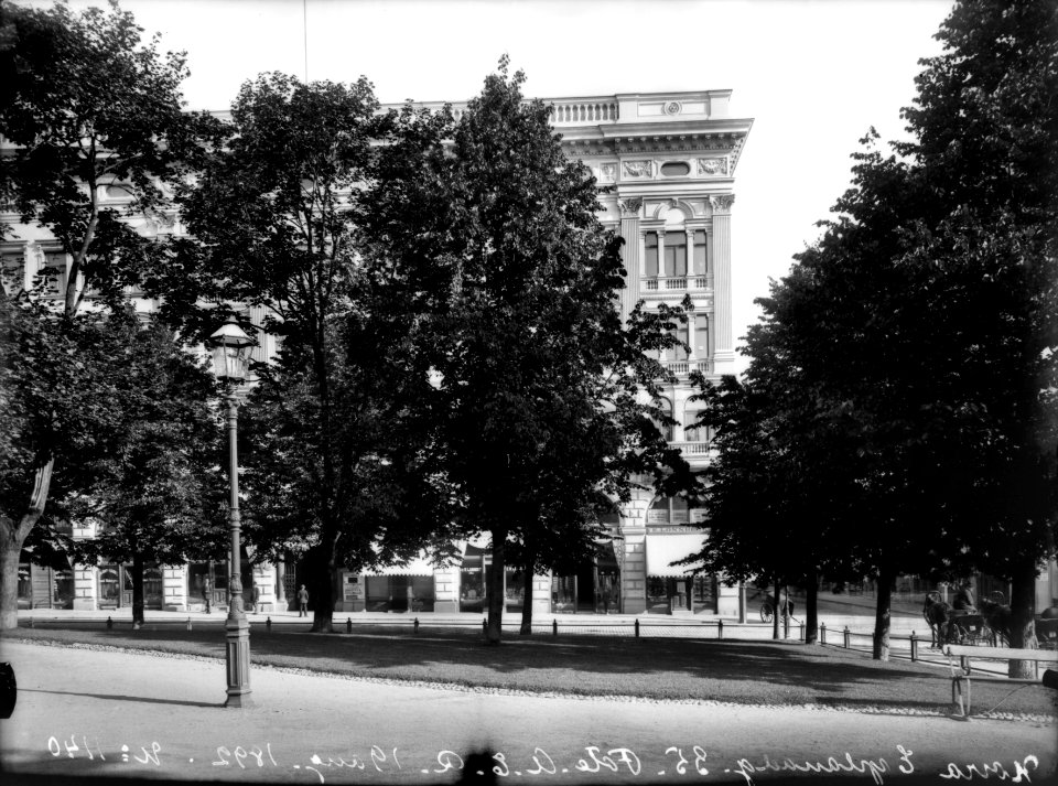Helsinki 1892, Teatteriesplanadi. Pohjoisesplanadi 35. Mikonkatu 2. - N1140 - hkm.HKMS000005-km0000mbl4