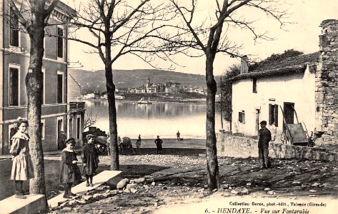 Hendaye - Place du Débarcadère 6