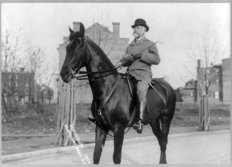 Henry Cabot Lodge, full, equestrian portrait LCCN2016646912