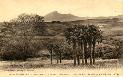Hendaye - La Rhune vue du château d'Abbadia (Delboy)