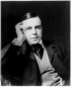 Henry Miller, half-length portrait LCCN2005687156