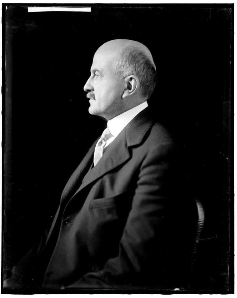 HENRY, P.W. LCCN2016859416