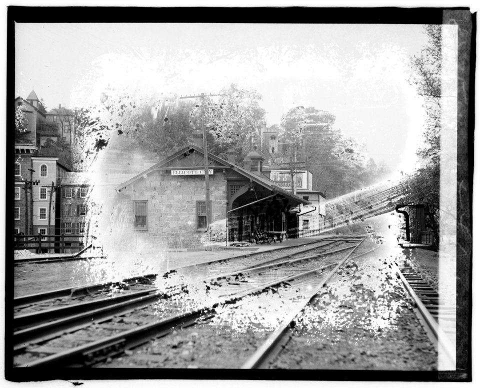 Herald tour to Annapolis (Ellicott City railroad station) LCCN2016828071