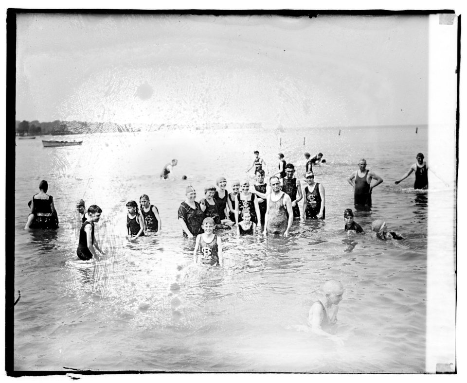 Herald Tour, Chesapeake Beach LCCN2016828298