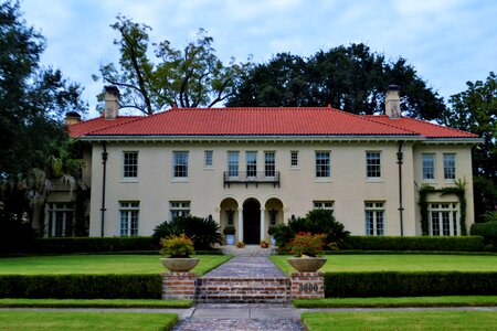 River oak road real-estate mansion photo