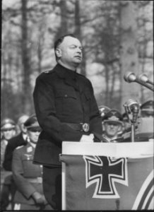 Herdenking Grebbeberg - Fotodienst der NSB - NIOD - 99184