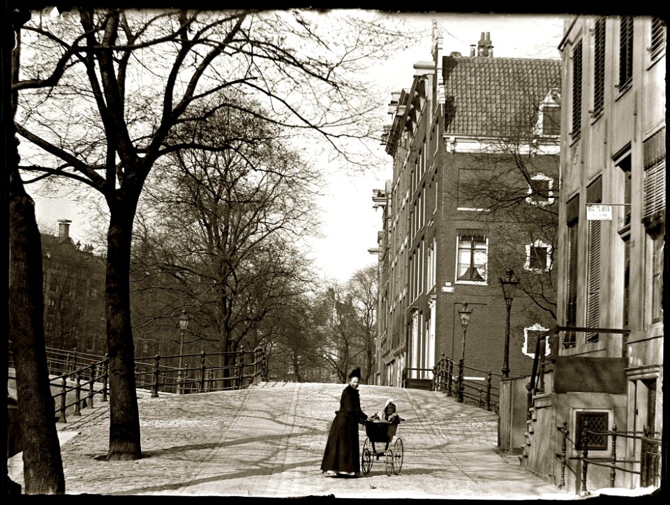 Herengracht 213, 211, enz (rechts, vrnl) Jacob Olie (max res)
