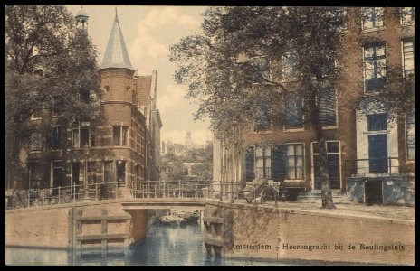 Herengracht 393-399. In het midden Beulingsluis met ingang Beulingsloot. Uitgave B. Brouwer, Amsterdam, Afb PBKD00289000007