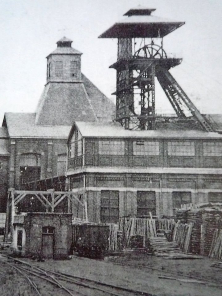 Hersin-Coupigny - Fosse n° 9 - 9 bis des mines de Nœux (B)