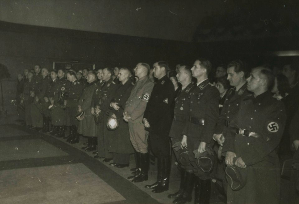 Herdenking machtsovername Duitsland - Fotodienst der NSB - NIOD - 156358