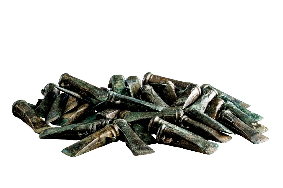 Het bronsdepot van Heppeneert, Rond 800 VC, vindplaats- Maaseik, Heppeneert, Wayerveld, collectie Gallo-Romeins Museum Tongeren, Bronsdepot Heppeneert