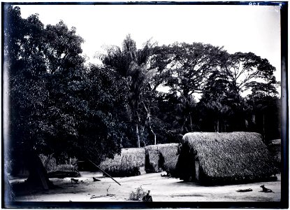 Het Marrondorp Afivisiti aan de Boven-Tapanahoni in de Surinaamse binnenlanden