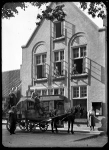 Het winkelpand van fotograaf Bonda, Oude Prinsweg 11 - Regionaal Archief Alkmaar - FO1400007