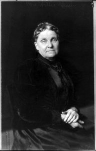 Hetty Howland Robinson Green, 1835-1916, half-length portrait, seated LCCN2005685231