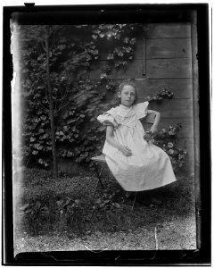 Hermina (kleine Mien) Blössmann (1894- ) (max res)