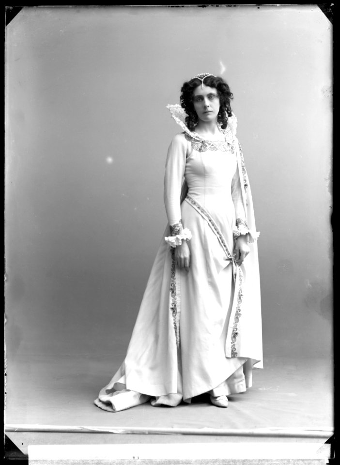 Hermine Bergvall, rollporträtt - SMV - GB089