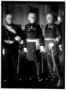 HEYL, CHARLES HEATH, MAJ. GEN., U.S.A. LEFT; HUMPHREY, CHARLES FREDERIC, STATE CHAIRMAN FROM PENNSYLVANIA; DEMOCRATIC NATIONAL COMMITTEE; AMBASSADOR E. & P. TO JAPAN, 1913- LCCN2016864590