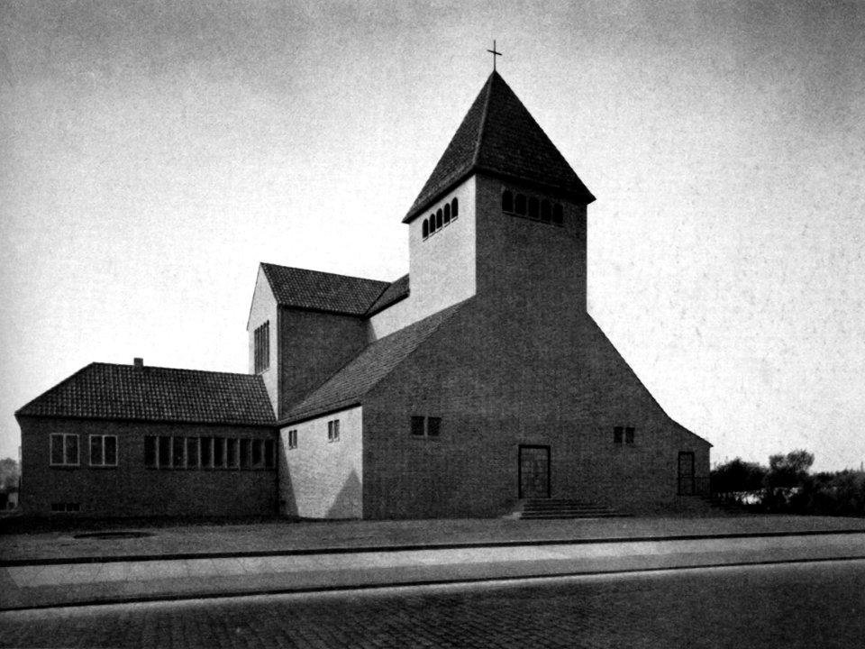 Herz-jesu bremen by hugo schmoelz