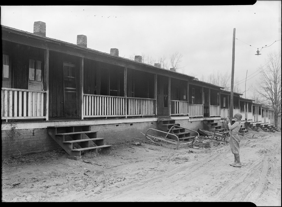 High Point, North Carolina - Housing. Row of shacks occupied by colored textile and furniture workers - High Point... - NARA - 518532