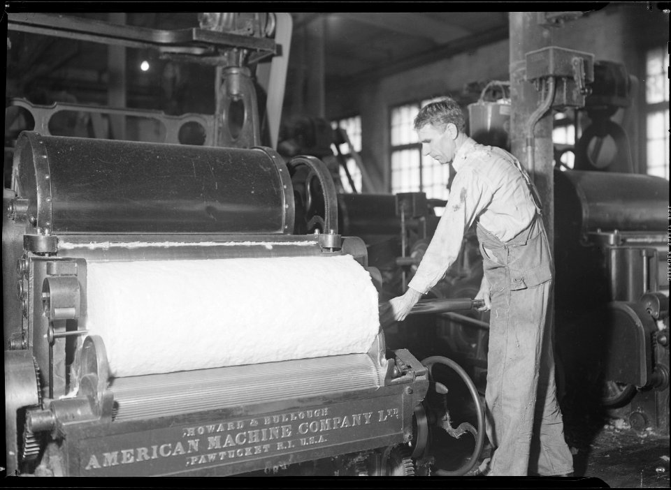 High Point, North Carolina - Textiles. Pickett Yarn Mill. Pickers tonder - first process after cotton came in mill ... - NARA - 518502
