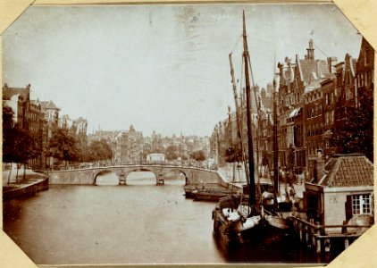 Het Singel bij de Paleisstraat, ziende op het voormalige Kleerenveer en op de Boogjessluis over de Warmoesstraat (sic)