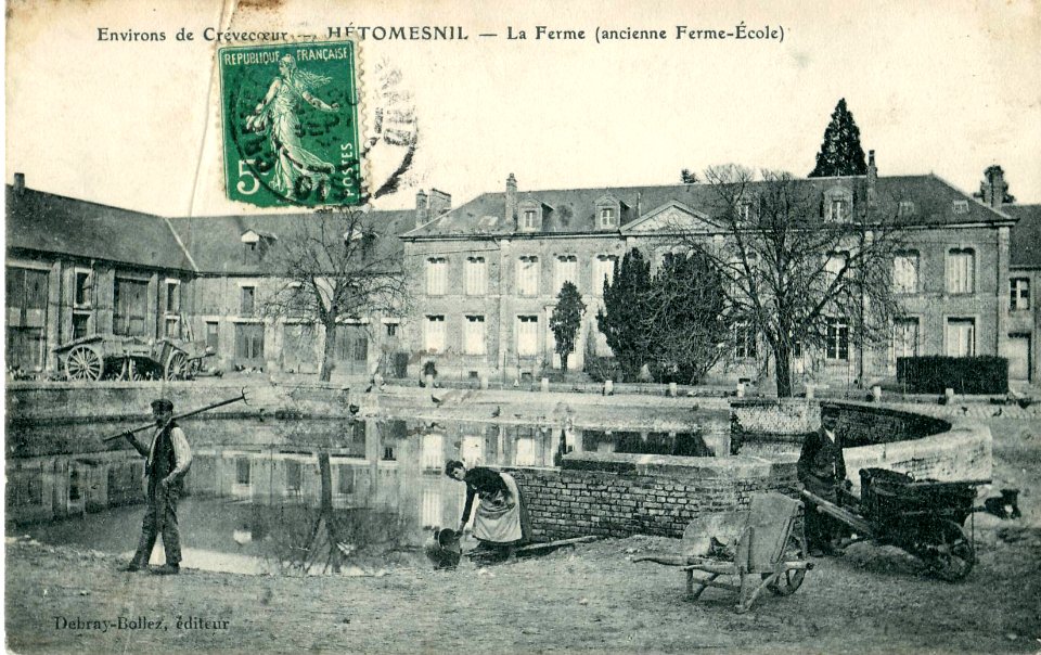 HETOMESNIL - La Ferme (ancienne ferme école)