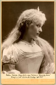 Hilda Borgström, rollporträtt - SMV - H10 013