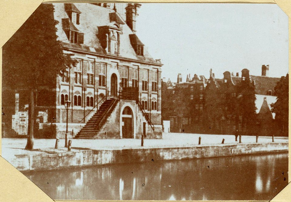 Het voormalige Waagebouw aan de Westermarkt - afgebroken