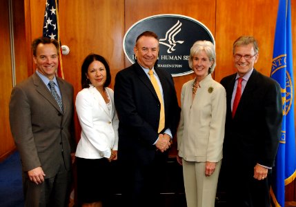 HHS Secretary Sebelius met with bipartisan leaders from inside and outside of government to discuss implementing the Affordable Care Act