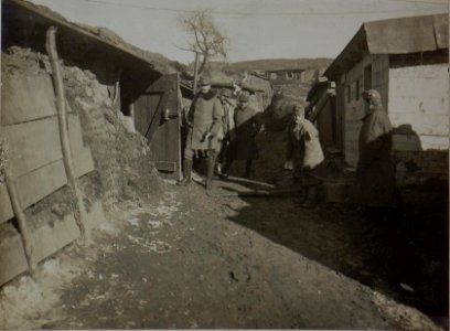 Hilfsplatz bei der Kav. Schützendivision bei Sinkow. (BildID 15448401)