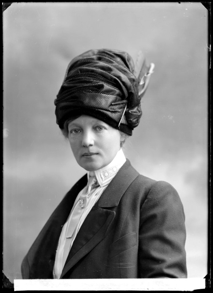 Hilda Borgström, porträtt - SMV - GB126