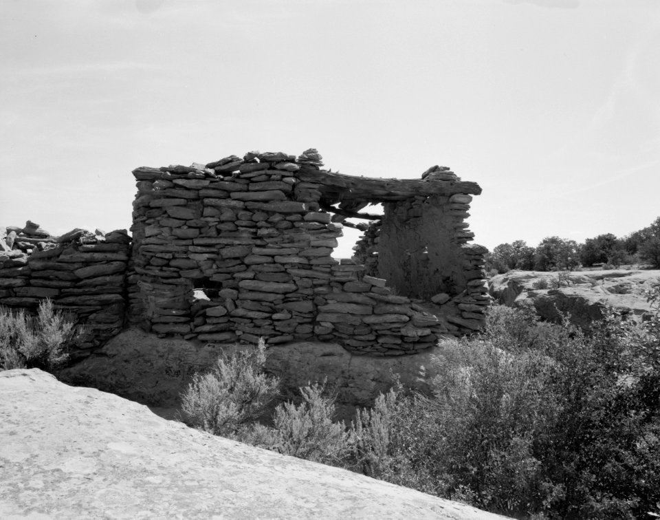 Hill Road Ruin