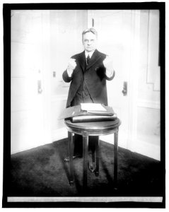 Hiram Johnson (action) LCCN2016851778